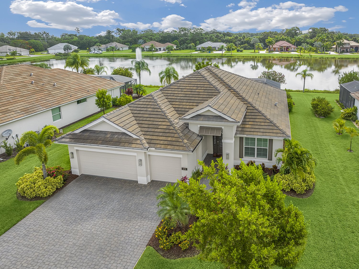 1070 Camelot Way, Vero Beach, FL 32966 