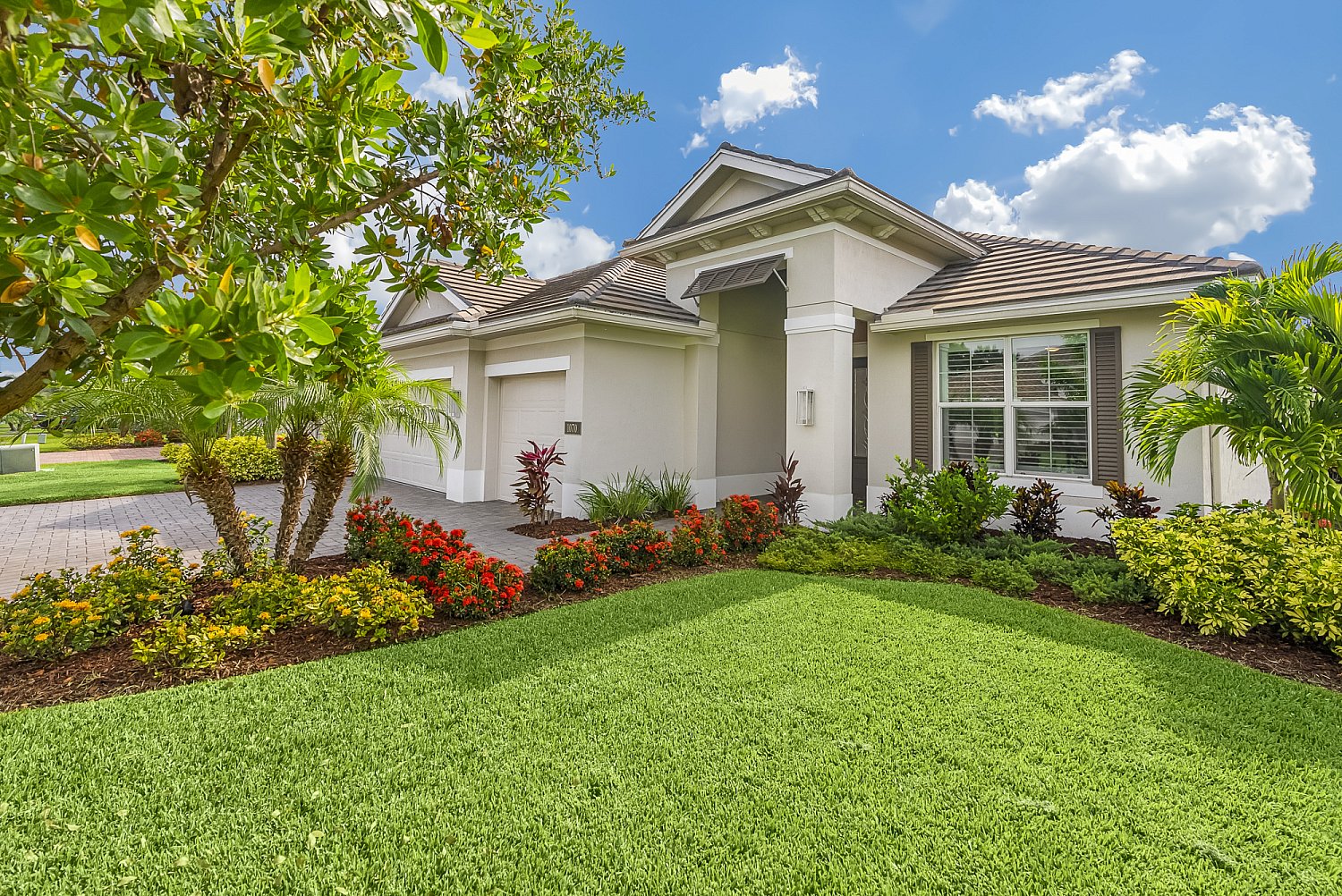 1070 Camelot Way, Vero Beach, FL 32966 