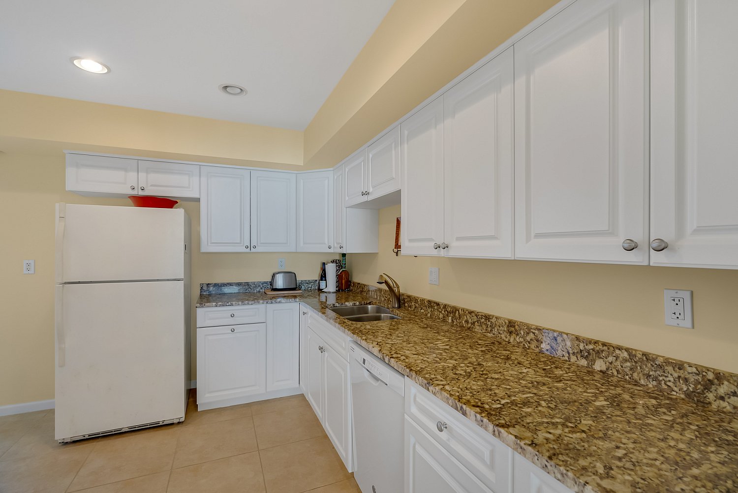 5000 Highway A1A Apt 210, Vero Beach, FL 32963 